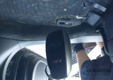 2015 Subaru Outback 3.6R Limited z USA, uszkodzony, nr VIN 4S4BSELC8F3239398